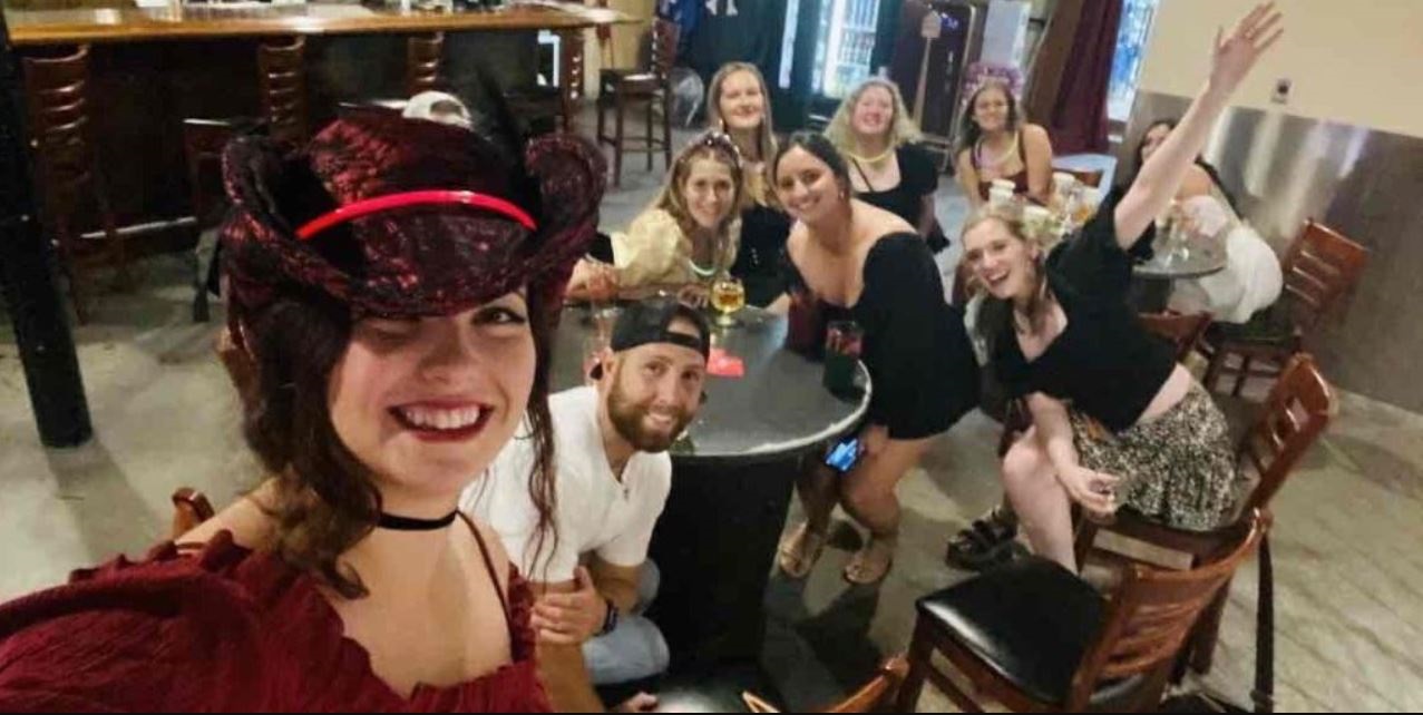 Read more about the article Tampa Booze and Boos Tour