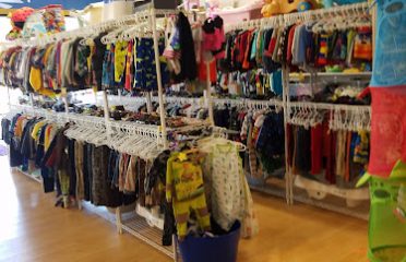 Stellie Bellies CLEARWATER Kids and Maternity Resale Boutique on DREW STREET