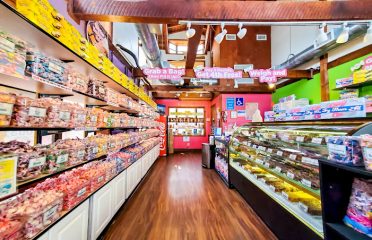 Zeno’s Boardwalk Sweet Shop