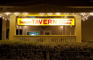 Smugglers Tavern & Liquor Store