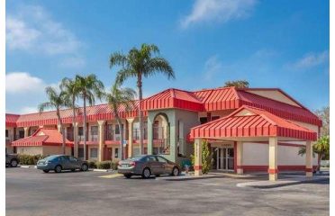 Super 8 by Wyndham Clearwater/US Hwy 19 N