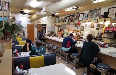 Munch’s Restaurant & Sundries