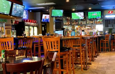 Downtown Pizza Sports Bar and Grill