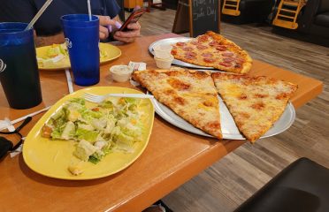 Hawkeye’s New York Pizza and Pasta