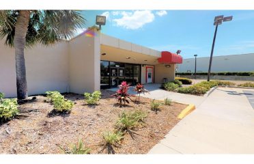 Bank of America (with Drive-thru ATM)