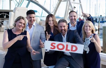 The Glover Real Estate Group With RE/MAX METRO